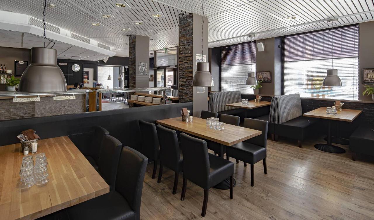 Hotel Seurahuone Riihimaeki Exteriér fotografie
